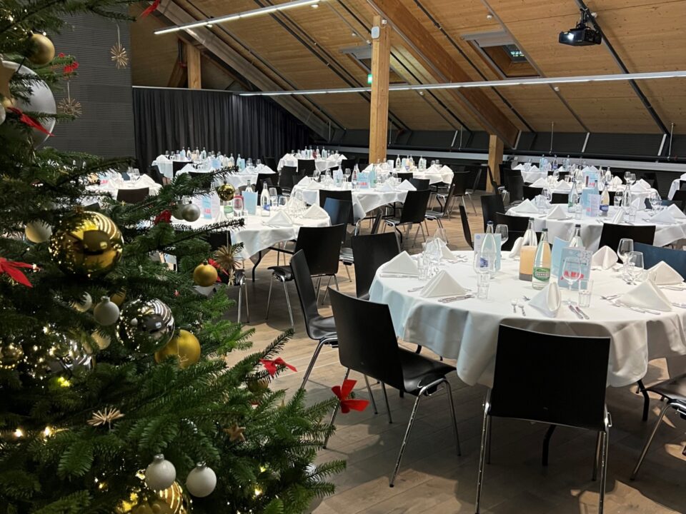 Konferenzraum Saurer_Weihnachtsessen 1