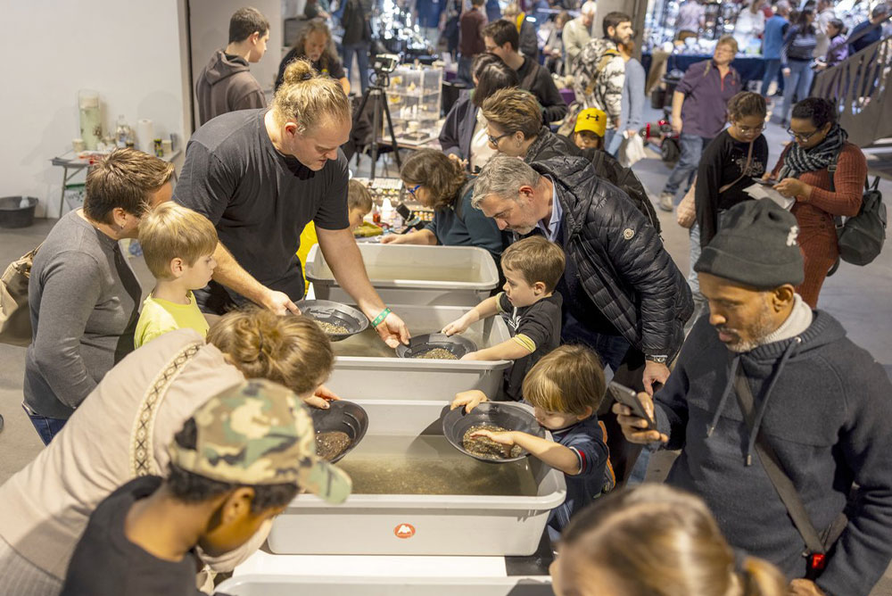 Mineralientage Zurich Goldwaschen