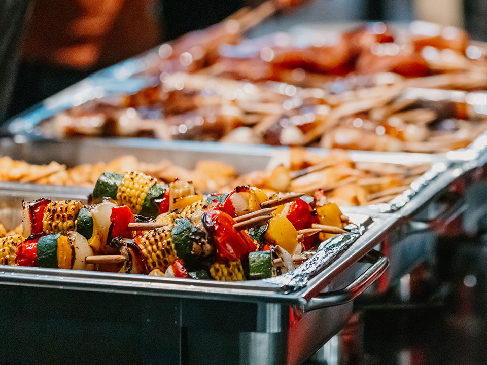 catering in der umwelt arena gemuese spiess