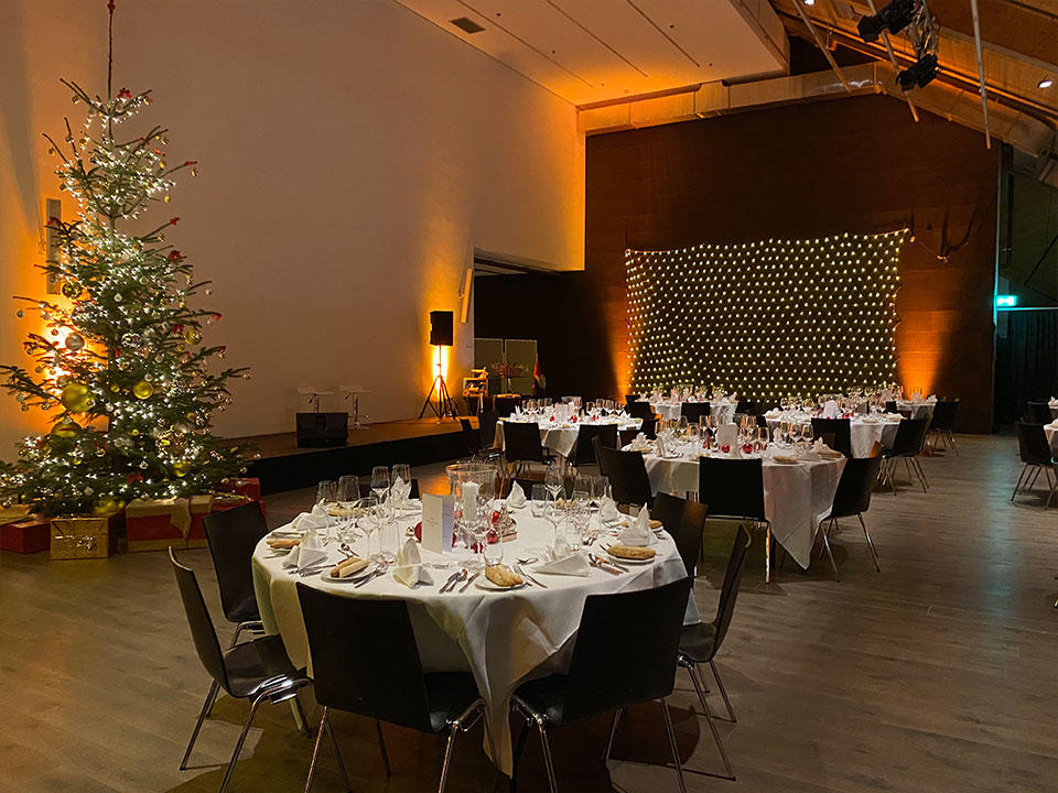 raeume saurer weihnachts feier