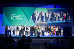 Das gesamte Umwelt Arena Team